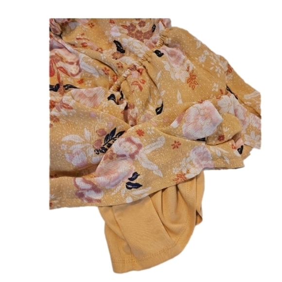 As U Wish Floral Romper Size XS Floral pattern Yellow Black & orange summer 1pc - Picture 7 of 13